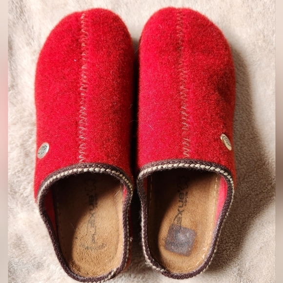 Red Wool Mules - Picture 4 of 6